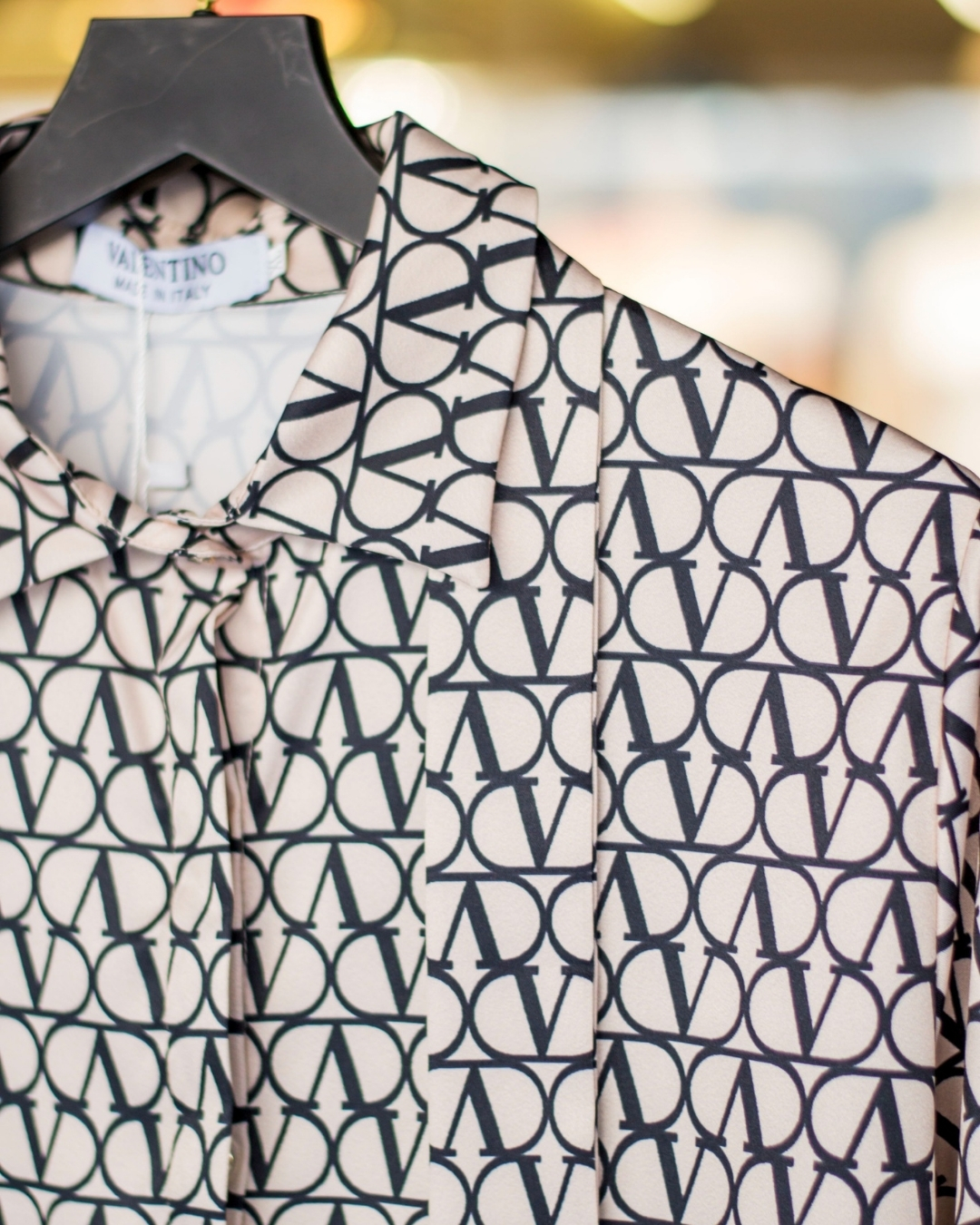 Valentino suit S44 - Image 2